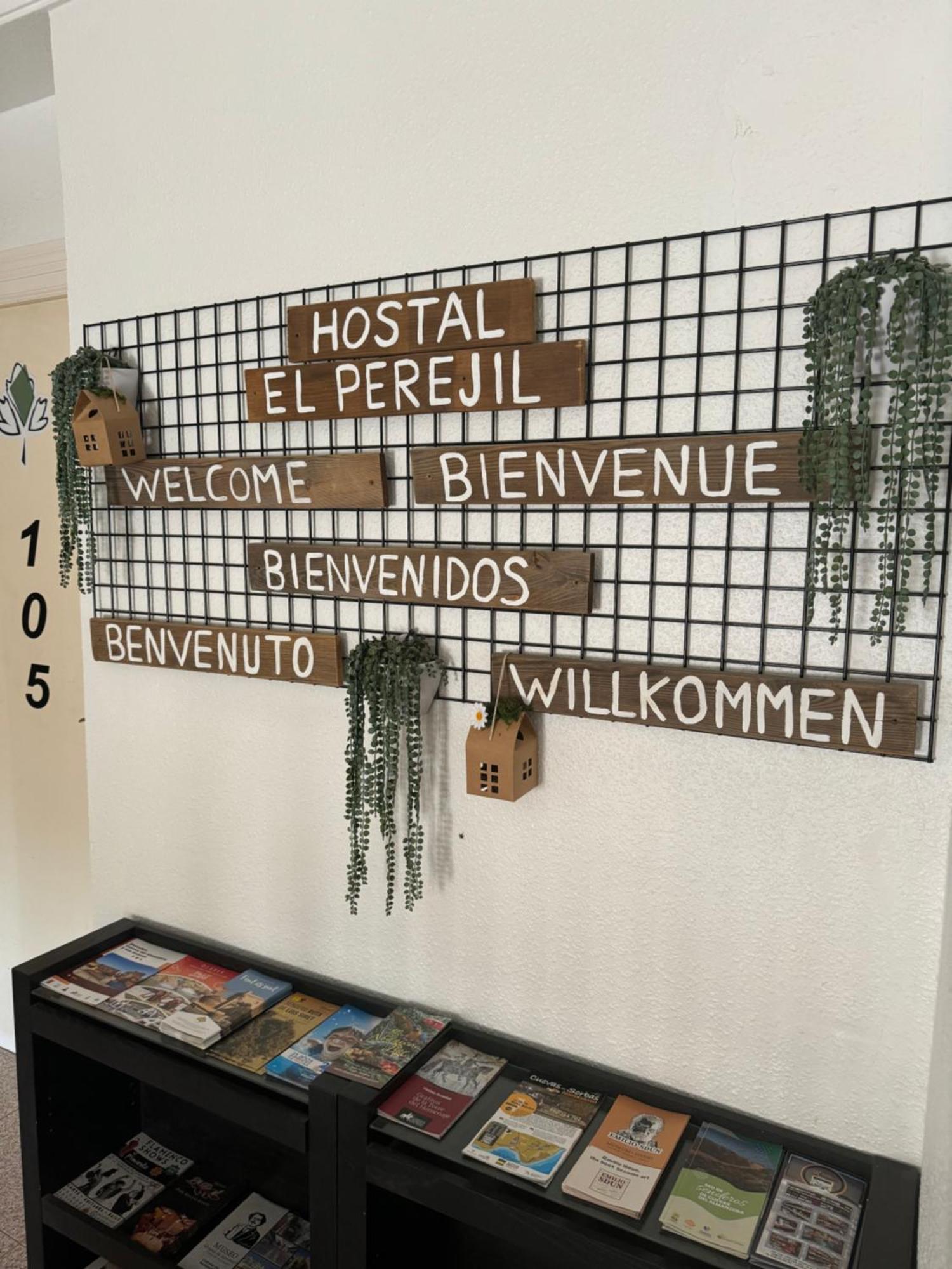Hostal El Perejil Куэвас-дель-Альмансора Экстерьер фото